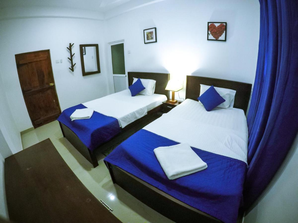 Mirissa Blue Whale Holiday Hotel Exterior foto
